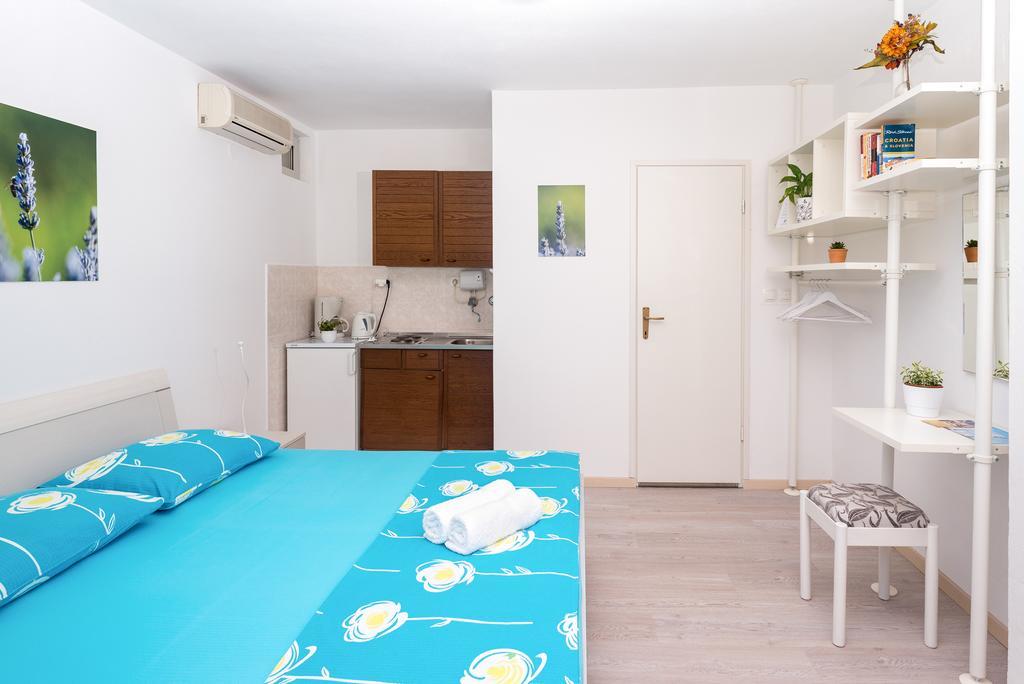 Apartments Olive Tree Hvar Town Bagian luar foto