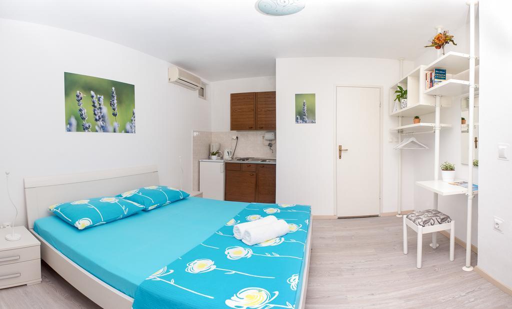 Apartments Olive Tree Hvar Town Bagian luar foto