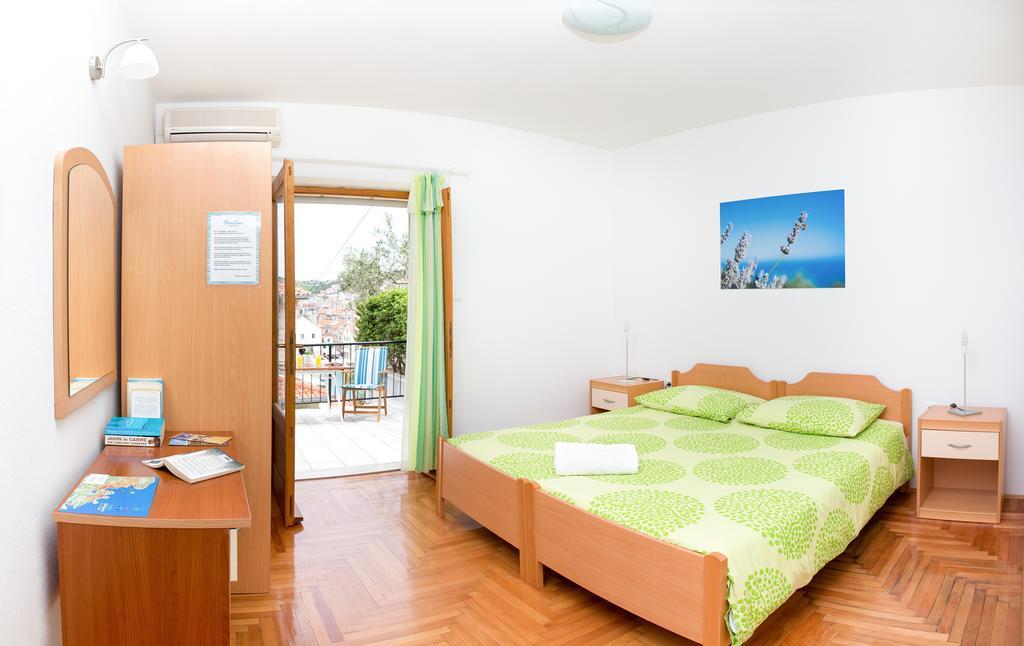 Apartments Olive Tree Hvar Town Bagian luar foto